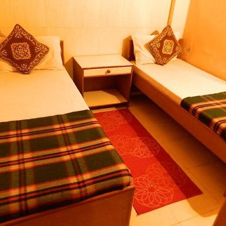 Viraaj Guest House Noida Buitenkant foto