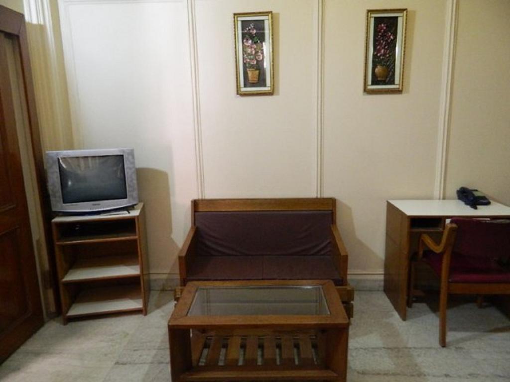 Viraaj Guest House Noida Buitenkant foto